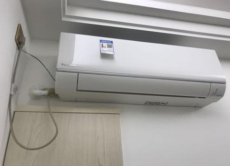 清洗空調(diào)軸流扇-空調(diào)好還是空調(diào)扇好，空調(diào)和空調(diào)扇優(yōu)缺點對比